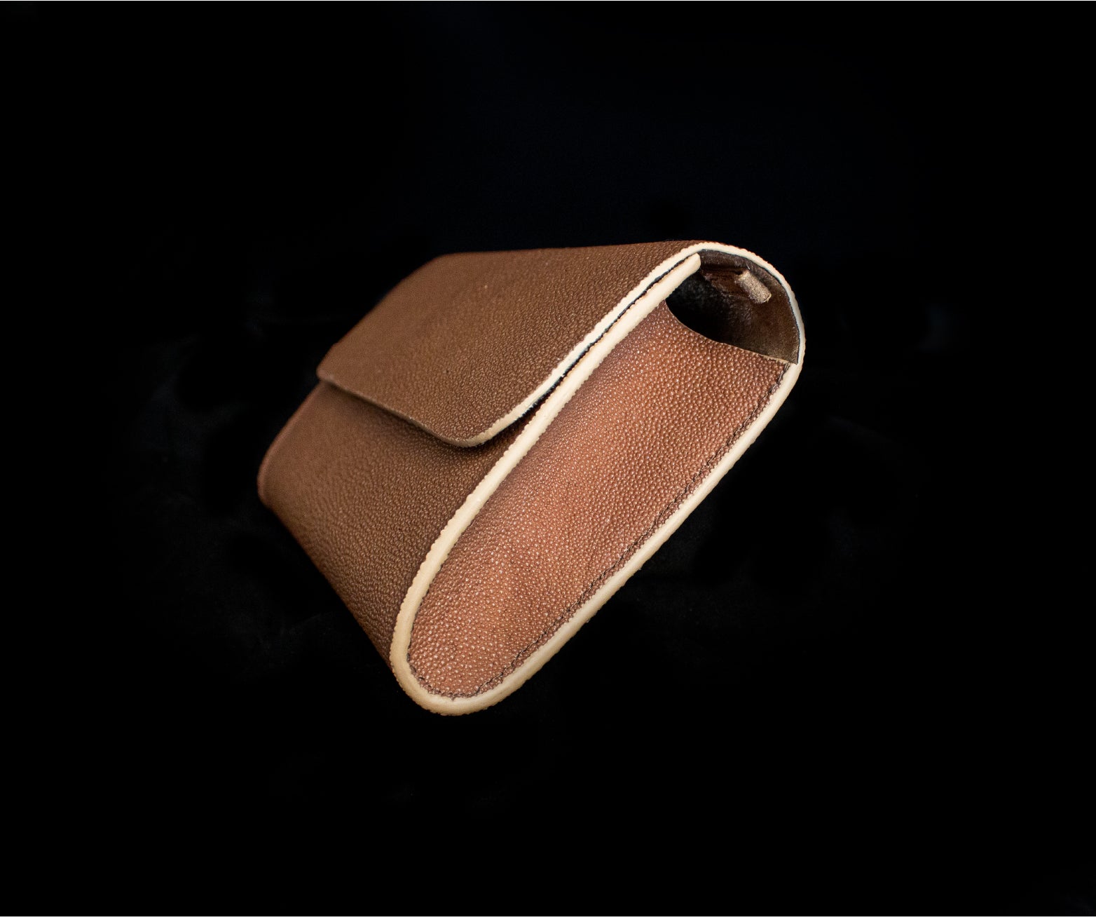 Tan Stingray Clutch