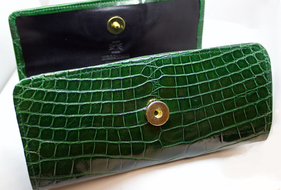 Green Alligator Women's Clutch Wallet